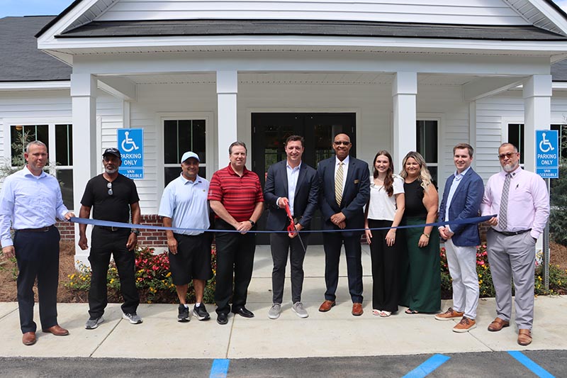Arbor-View-ribbon-cutting